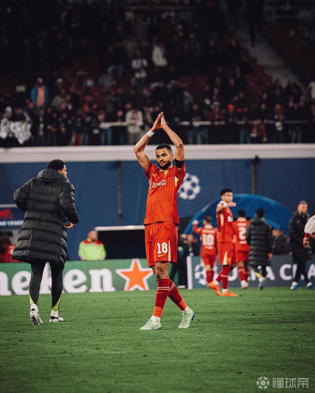 阿森纳前锋连续进球，成为球队亮点