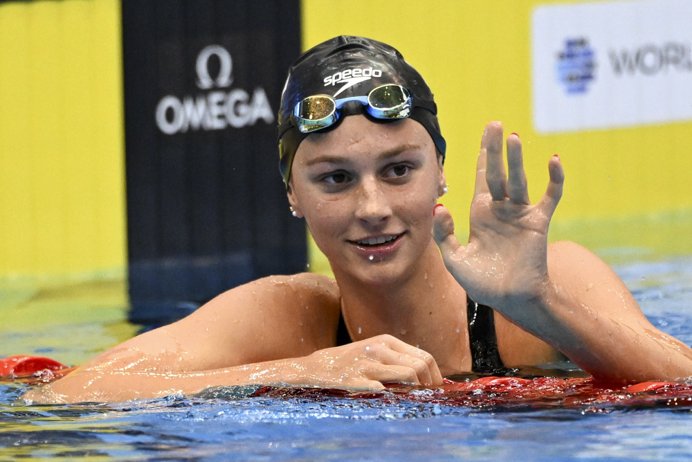 日本选手斩获女子400米混合泳冠军