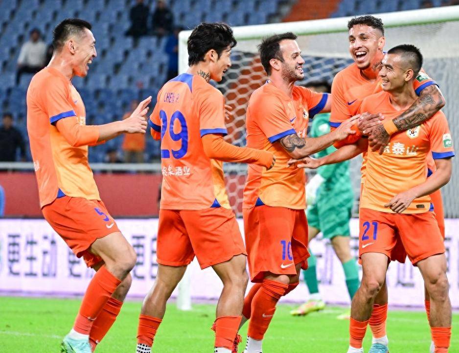 东京主场胜利，晋级亚冠强