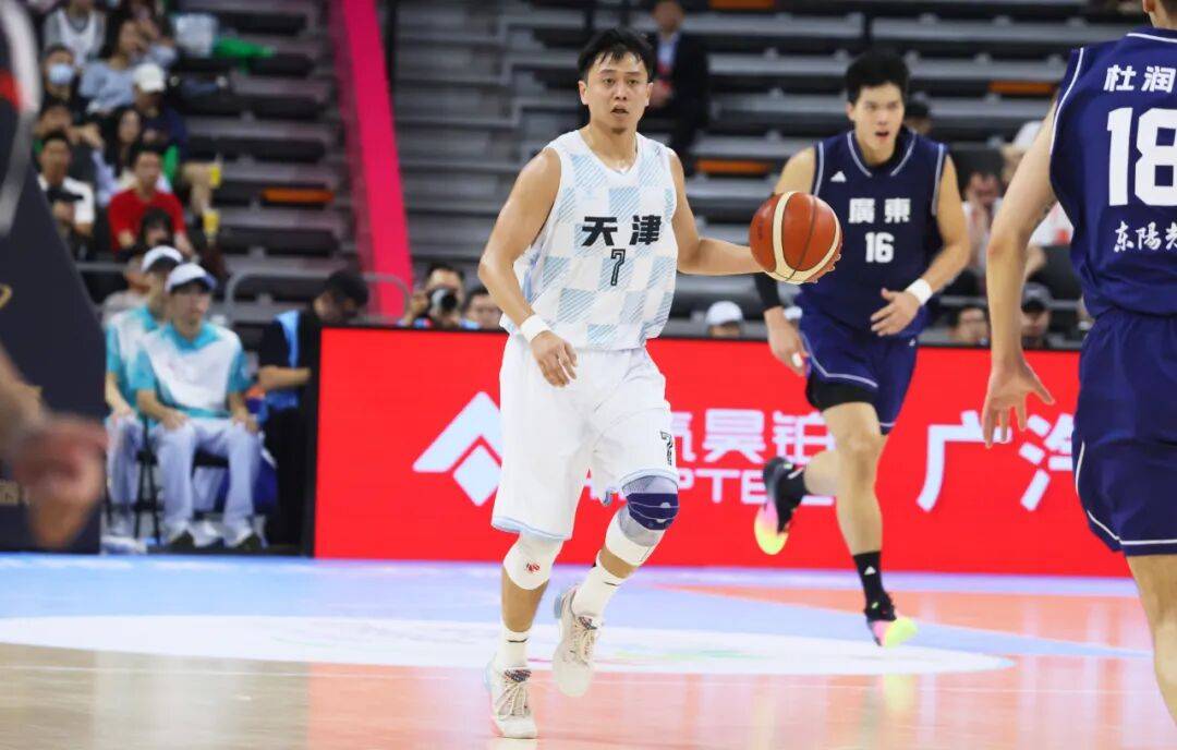 关于天津队主场比赛擒下对手，球员拼尽全力展现实力的信息
