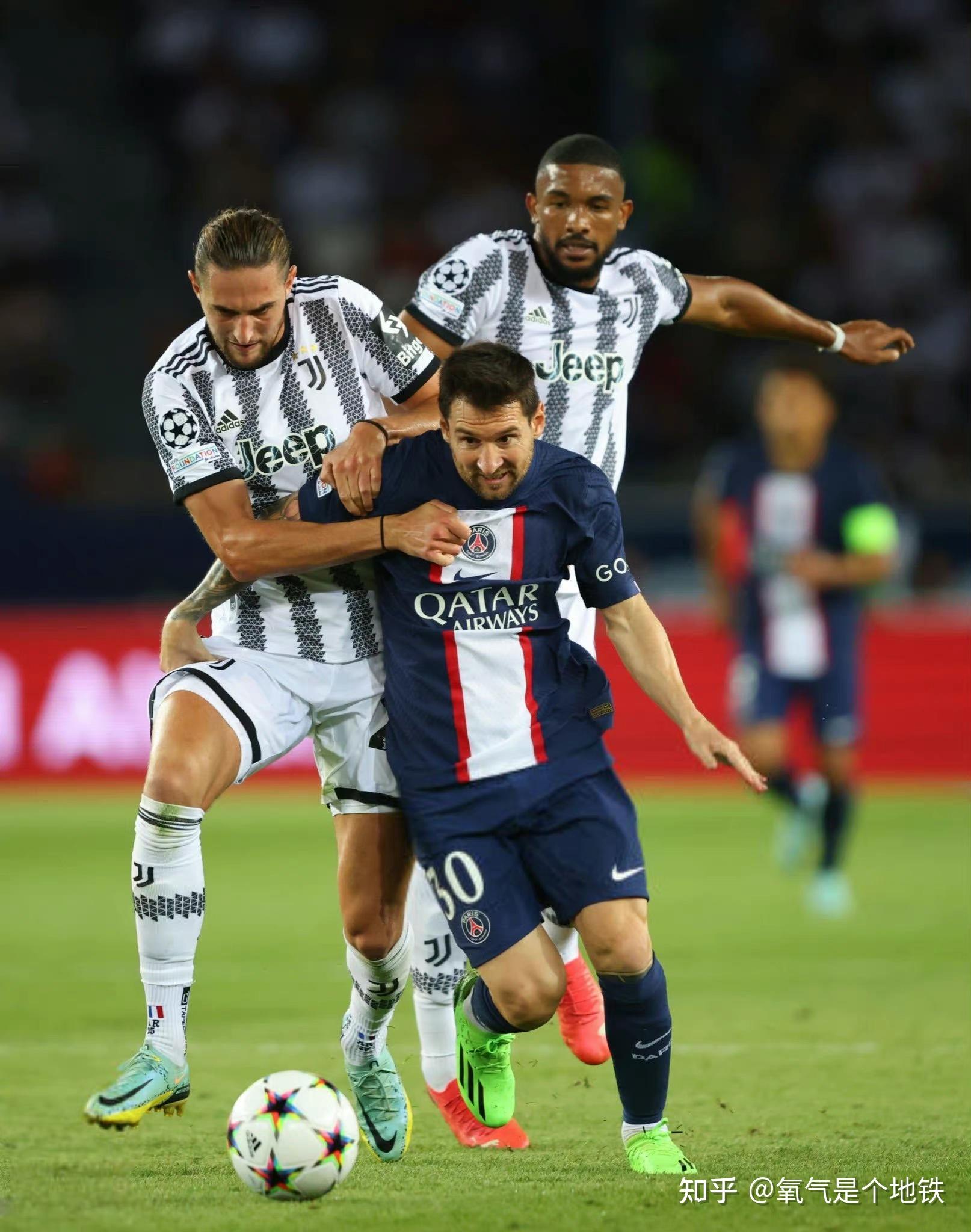 开云体育登录入口-尤文图斯主场不敌巴黎圣日耳曼，落后战况堪忧的简单介绍