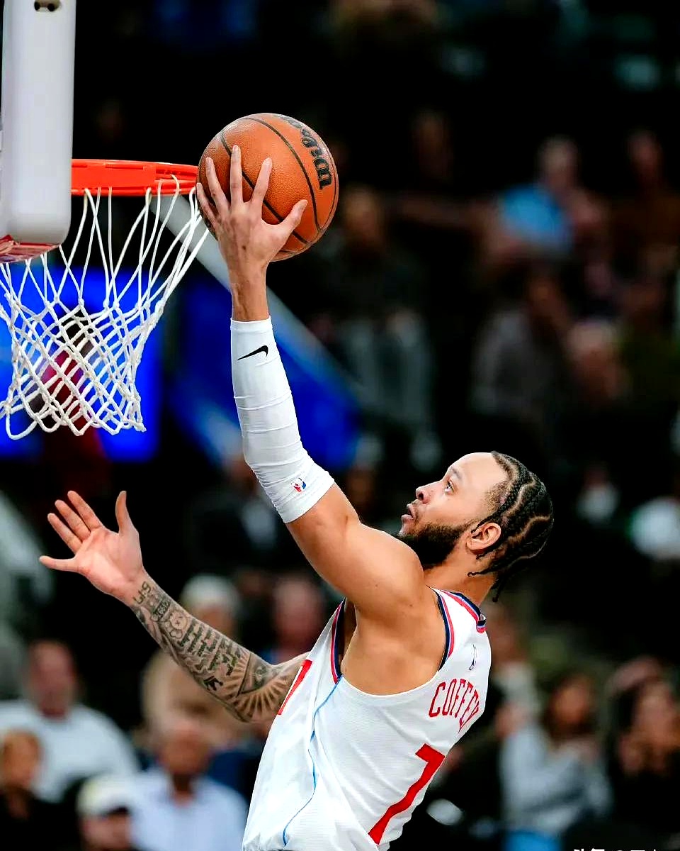 开云体育入口-开拓者遭逆转失利，快船主场取胜